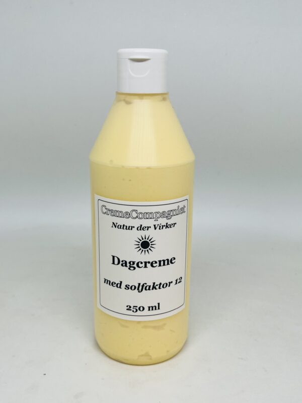 Dagcreme med solfaktor 12 / 250 ml Genfyldning ☀️